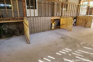 117 Henrietta St, West Orange, TX 77630 - Photo 7