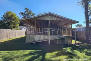 117 Henrietta St, West Orange, TX 77630 - Photo 43