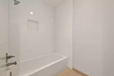 16 Town Oaks Place, Bellaire, TX 77401 - Photo 31