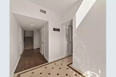 16 Town Oaks Place, Bellaire, TX 77401 - Photo 7