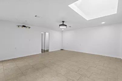 6281 25th St, Groves, TX 77619 - Photo 17