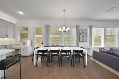 8710 Strongoak Lane, Houston, TX 77055 - Photo 9