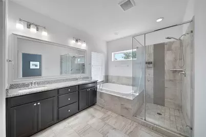 8710 Strongoak Lane, Houston, TX 77055 - Photo 17