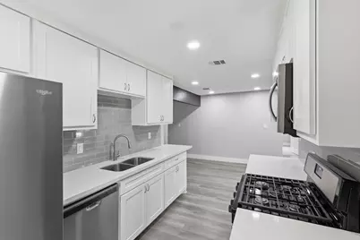 5718 Cherry, Houston, TX 77026 - Photo 11