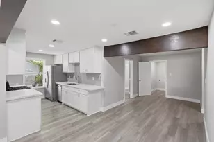 5718 Cherry, Houston, TX 77026 - Photo 9
