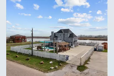 319 Francis Cove, Surfside Beach, TX 77541 - Photo 19