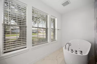 15702 Mesa Verde Drive, Houston, TX 77059 - Photo 29