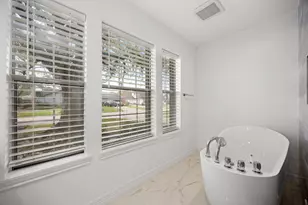 15702 Mesa Verde Dr, Houston, TX 77059 - Photo 29