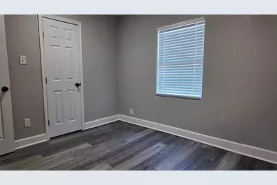 917 Temple Drive, Hitchcock, TX 77563 - Photo 15