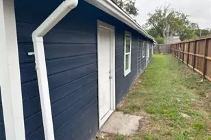 4711 3rd St, Bacliff, TX 77518 - Photo 15
