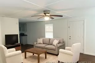 4711 3rd St, Bacliff, TX 77518 - Photo 7
