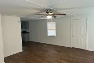 4711 3rd St, Bacliff, TX 77518 - Photo 3