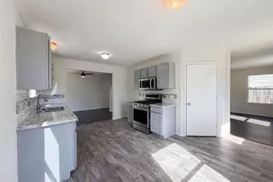 12927 Colony Heath Ln, Houston, TX 77085 - Photo 11