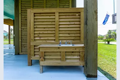 886 Sandollar, Crystal Beach, TX 77650 - Photo 21