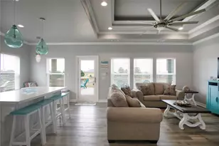 886 Sandollar, Crystal Beach, TX 77650 - Photo 5