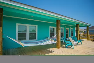 886 Sandollar, Crystal Beach, TX 77650 - Photo 3
