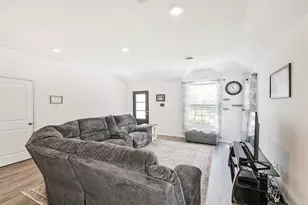 2767 Sagedale Dr, Conroe, TX 77301 - Photo 9