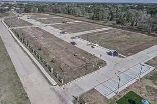 500 Legacy, Alvin, TX 77511 - Photo 5