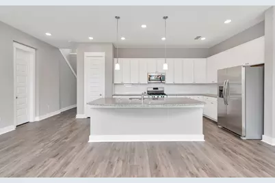 2726 Ruhman Fields Drive, Houston, TX 77008 - Photo 9