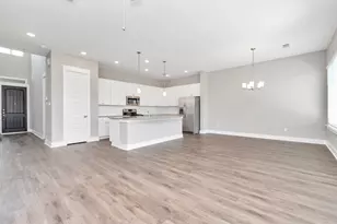 2726 Ruhman Flds Dr, Houston, TX 77008 - Photo 11