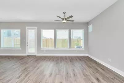 2726 Ruhman Fields Drive, Houston, TX 77008 - Photo 13