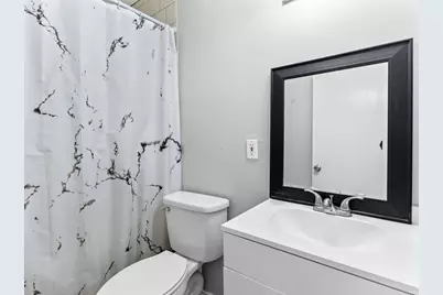 219 E Beecher Avenue, Palacios, TX 77465 - Photo 15