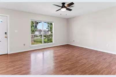 219 E Beecher Avenue, Palacios, TX 77465 - Photo 11