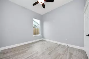416 S 1st St, La Porte, TX 77571 - Photo 29