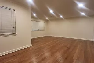 1902 Amy Dr, Baytown, TX 77520 - Photo 5