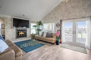 16544 John Silver Rd, Jamaica Beach, TX 77554 - Photo 7