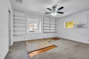 4633 Hummingbird St, Houston, TX 77035 - Photo 15
