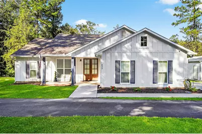 433 E Hickory Drive E, Livingston, TX 77351 - Photo 1