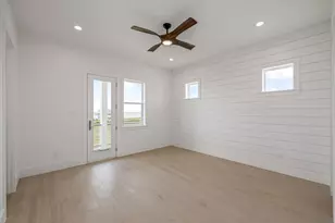 1611 Brown Pelican Bnd, Galveston, TX 77554 - Photo 43