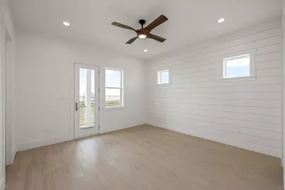 1611 Brown Pelican Bend, Galveston, TX 77554 - Photo 43