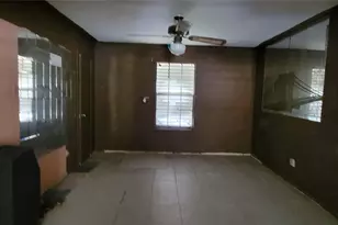 1019 Roosevelt St, La Marque, TX 77568 - Photo 9