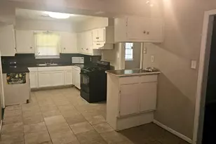 2826 Monticello Dr, Houston, TX 77045 - Photo 5