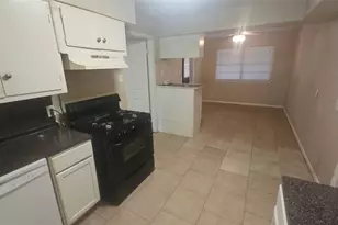 2826 Monticello Dr, Houston, TX 77045 - Photo 7