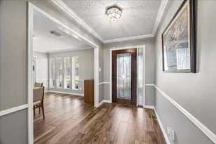 16418 Clearcrest Dr, Houston, TX 77059 - Photo 9