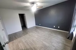 6902 Iris Ct, Baytown, TX 77521 - Photo 13