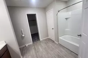 6902 Iris Ct, Baytown, TX 77521 - Photo 11