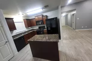6902 Iris Ct, Baytown, TX 77521 - Photo 17