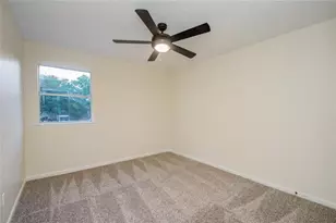10606 Mills Flat St, Houston, TX 77070 - Photo 13