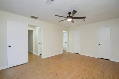 10606 Mills Flat Street, Houston, TX 77070 - Photo 9