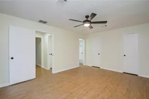 10606 Mills Flat St, Houston, TX 77070 - Photo 9