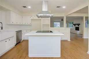 10606 Mills Flat St, Houston, TX 77070 - Photo 7