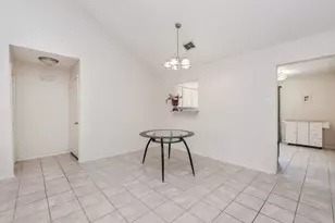 7423 Towerview Ln, Houston, TX 77489 - Photo 7