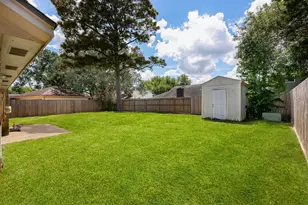 7423 Towerview Ln, Houston, TX 77489 - Photo 23