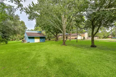 1102 Cowards Creek Drive, Friendswood, TX 77546 - Photo 25