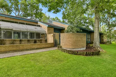 1102 Cowards Creek Drive, Friendswood, TX 77546 - Photo 29