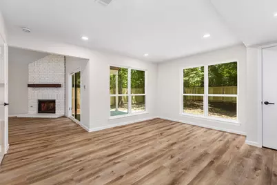 79 N Pathfinders Circle, The Woodlands, TX 77381 - Photo 19